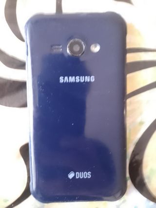 Samsung Galaxy J1 Ace - Negro