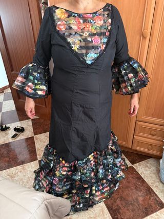 Traje Flamenca hecho a mano por costurera