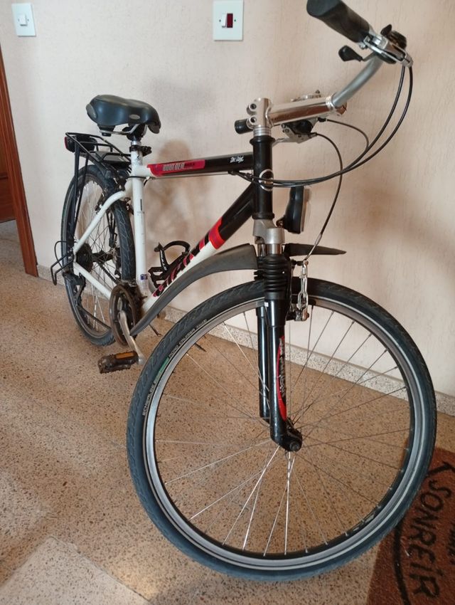 Bicicleta Giant Boulder shock