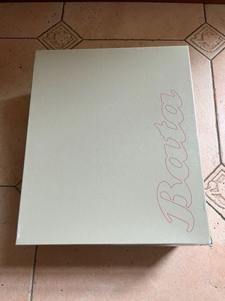 Stivaletti Bata beige n. 38