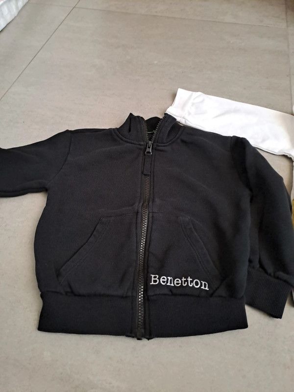 2 maglie Benetton bambina 4 anni 104 cm Ottime