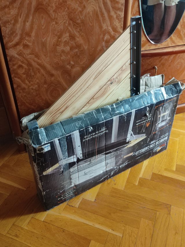 Barbacoa Florabest con ruedas