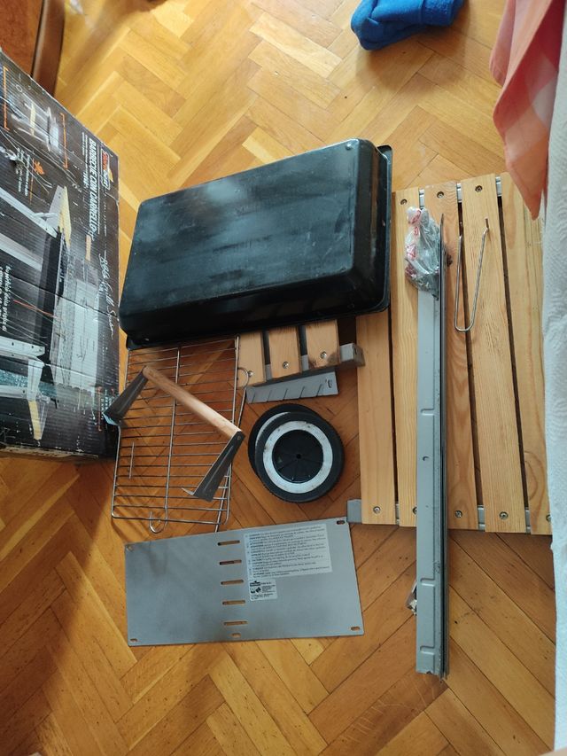 Barbacoa Florabest con ruedas