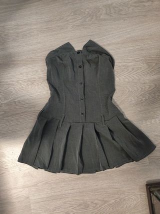 Vestido gris sin tirantes