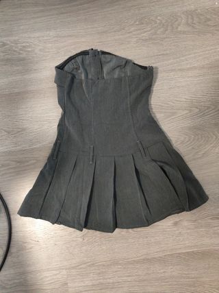 Vestido gris sin tirantes