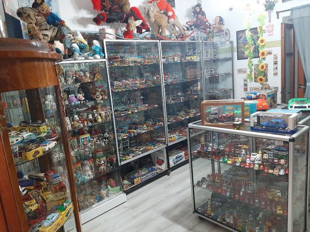 Modellini auto d'epoca: Mebetoys, Burago, Mercury