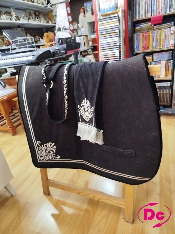 Mantilla caballo negra y plata - 3 piezas