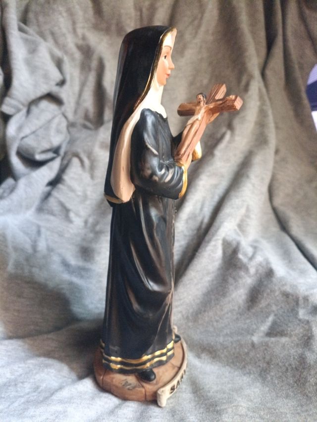 Figura Santa Rita 10€ULTIMO PRECIO no rebajo