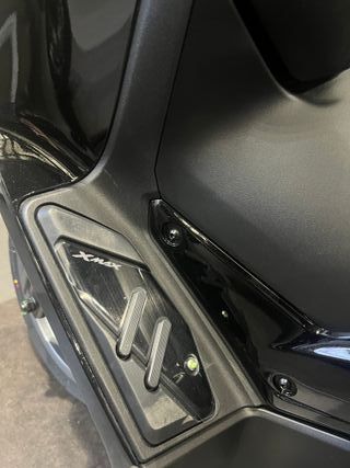 YAMAHA XMAX 300