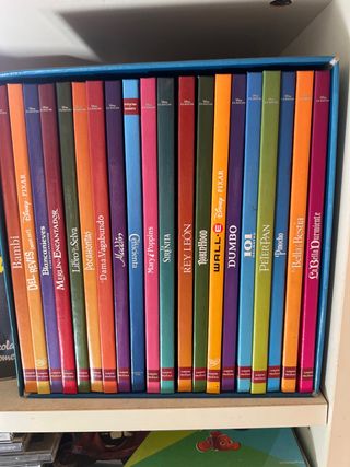 Libros y DVDs Disney Pixar