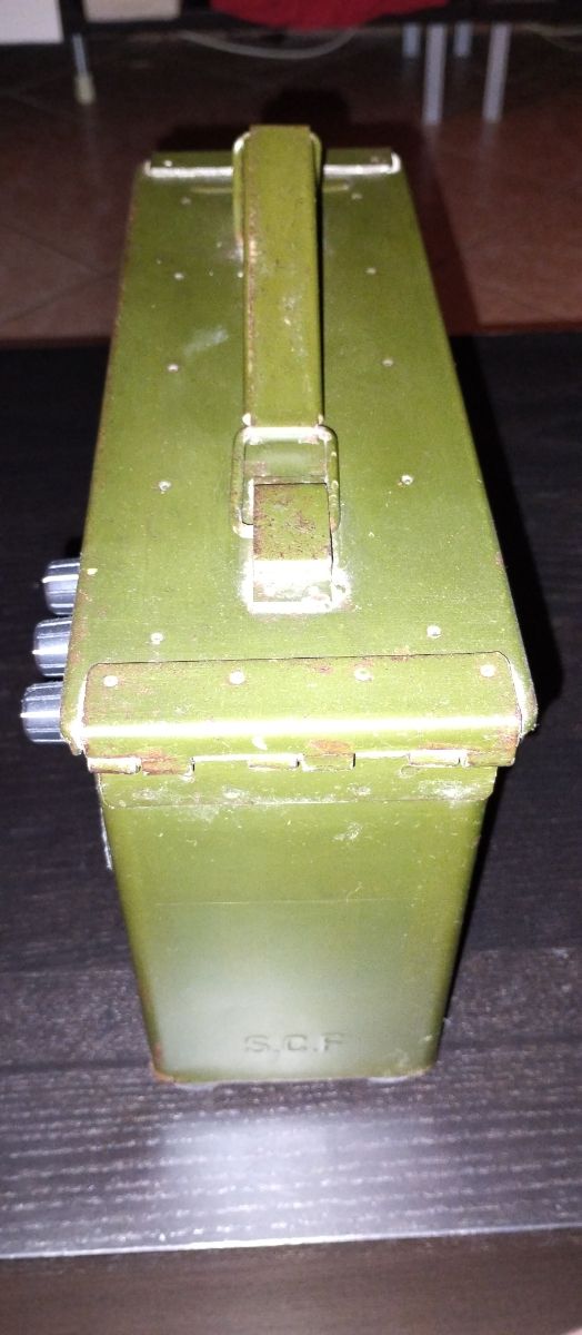 Altoparlante Bluetooth stile Militare