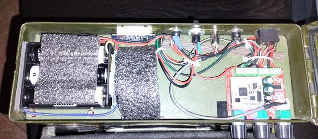 Altoparlante Bluetooth stile Militare