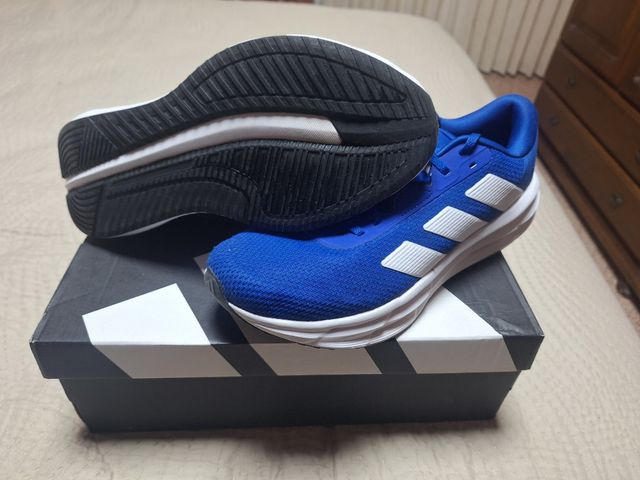 Zapatillas Adidas azules - Deportivas
