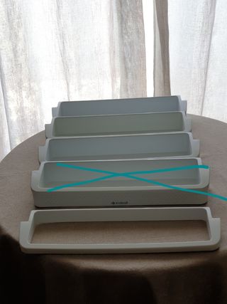 Baldas nevera Indesit - 3 uds. Y soporte.