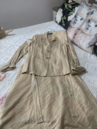 Traje lino beige