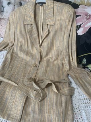 Traje lino beige