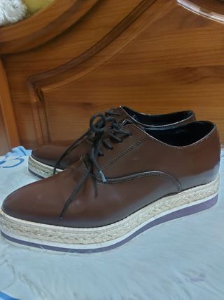 Zapatos Uterqüe marrones plataforma