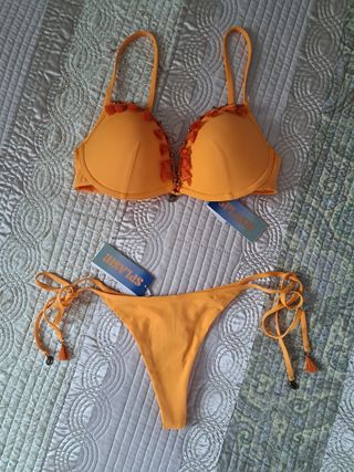 Bikini
