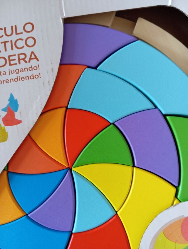 Círculo cromático madera