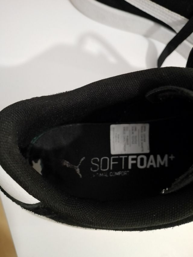 Zapatillas Puma mujer - negras, 15 euros cada par