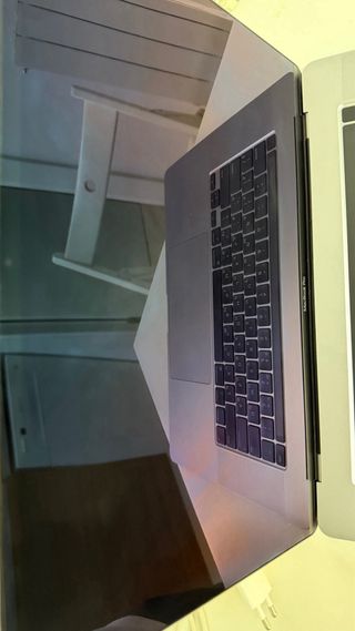MacBook Pro 16" 2019 Gris Espacial