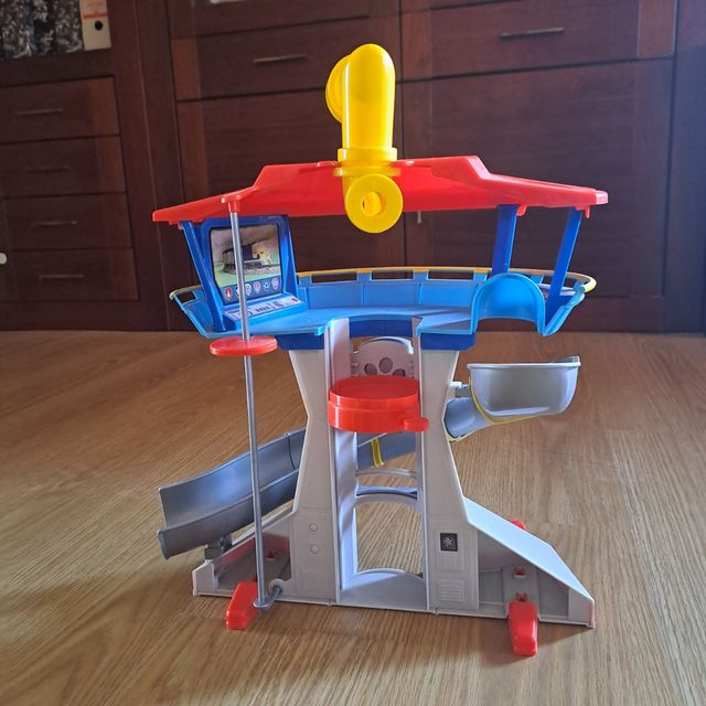 Torre de control Patrulla Canina