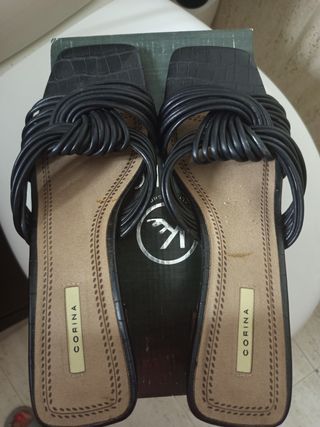 Chanclas Corina negras - talla 39