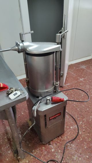 Maquina embutidora