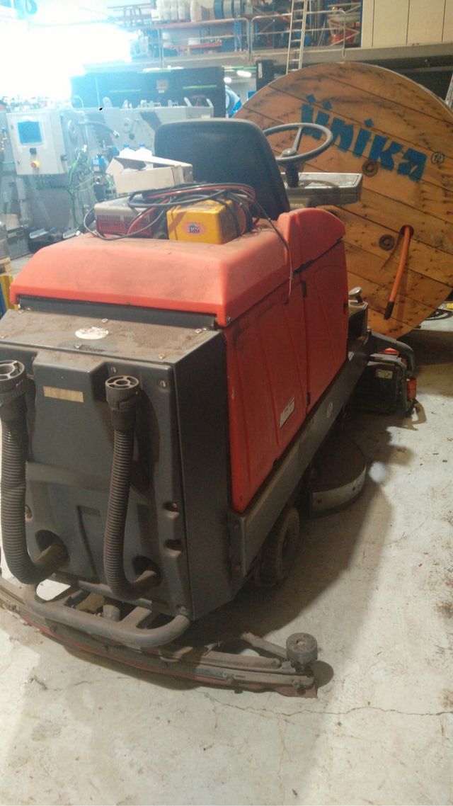 Barredora industrial Hako