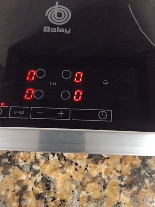 REGALO TODOS LOS MUEBLES DE COCINA.NO DESMONTO.