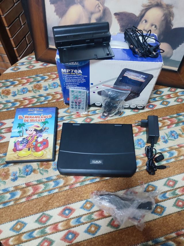Reproductor DVD Portátil YUKAI MP76A