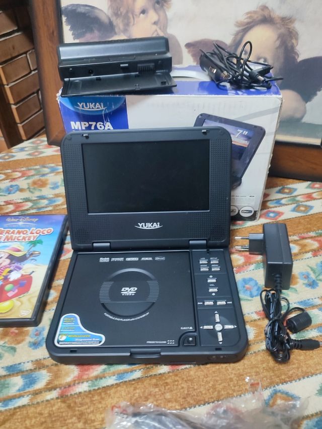 Reproductor DVD Portátil YUKAI MP76A