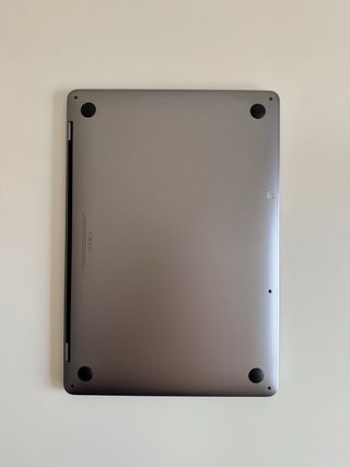 MacBook Pro M1 2020-8GB RAM-256GB+funda