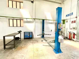 AUTOBOX DE MECÁNICA / ELEVADOR PARA COCHES