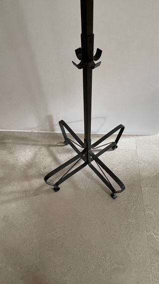 Perchero metal negro - 12 ganchos
