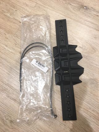 Protector escape moto universal negro