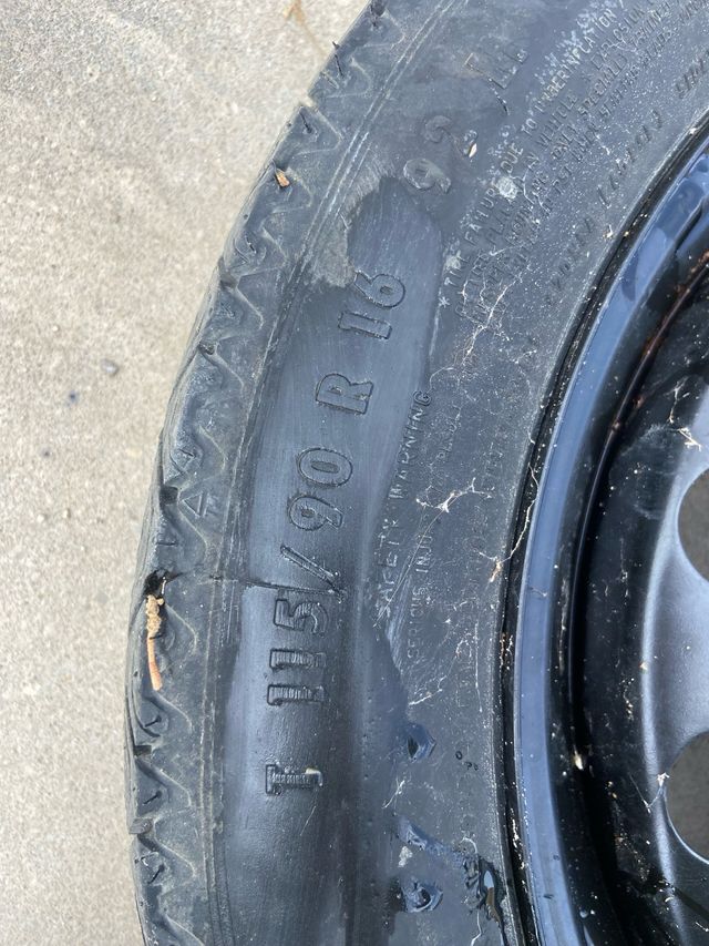 Rueda galleta BMW 115/90 R16