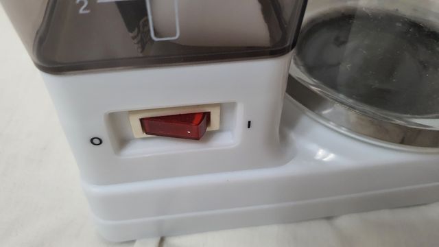 Cafetera goteo, blanca, nueva