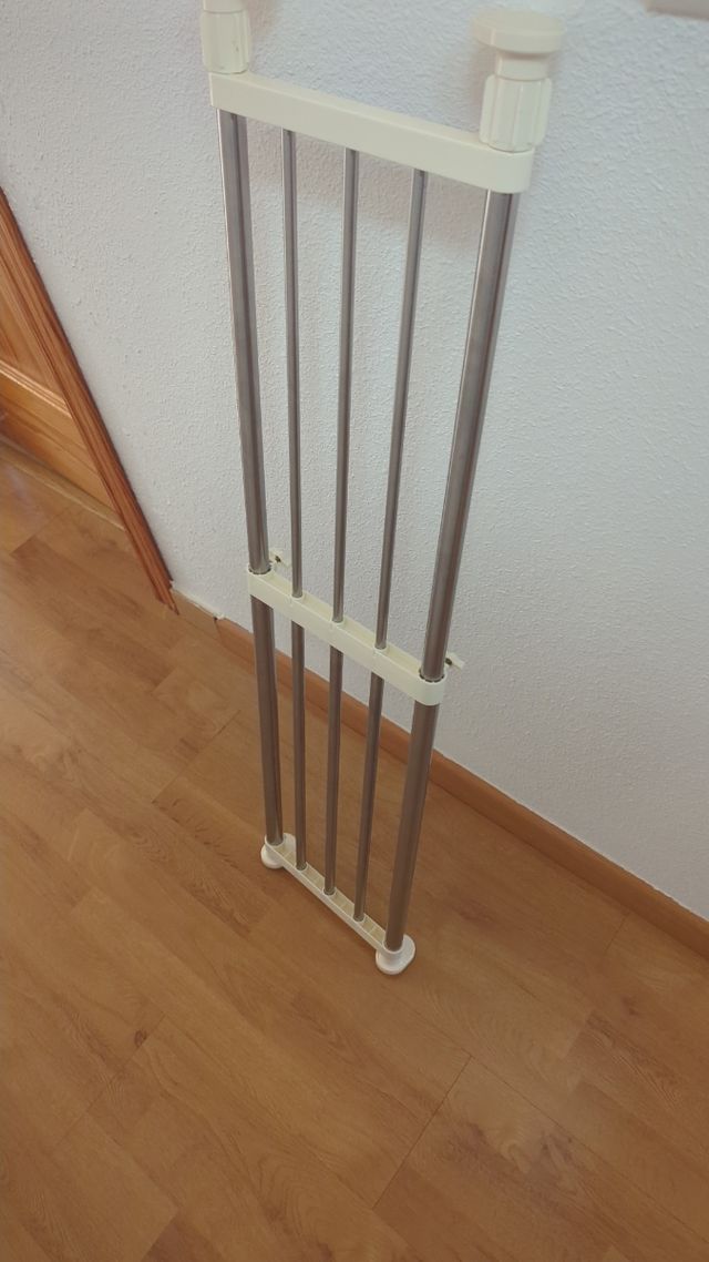 Tres baldas armario ajustables