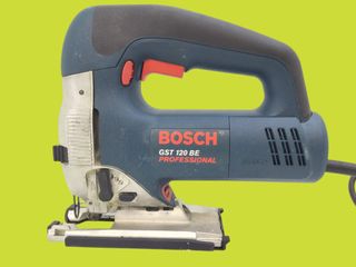 SIERRA CALADORA BOSCH AZUL GST 120 BE