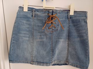 Minifalda vaquera con cordones