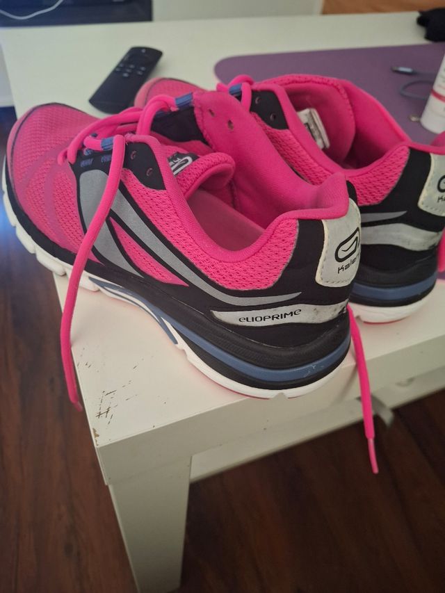 Zapatillas running Hippon rosas