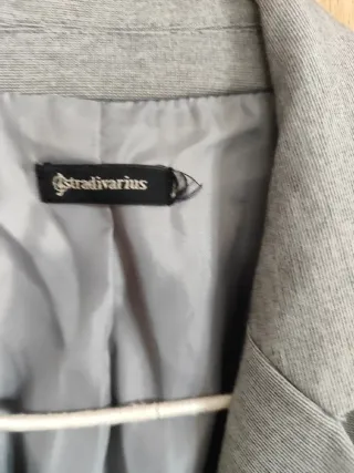 Americana gris · Stradivarius · S/36 (buen estado)