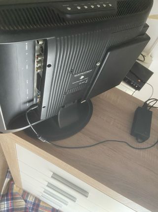 TV Supratech 14" con DVD