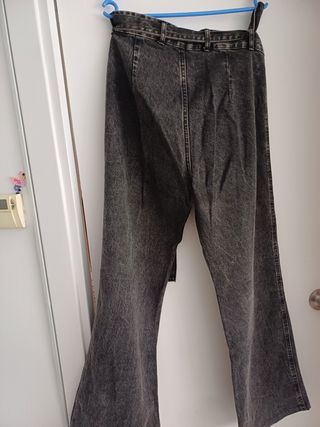 Pantalones campana Scalpers negros