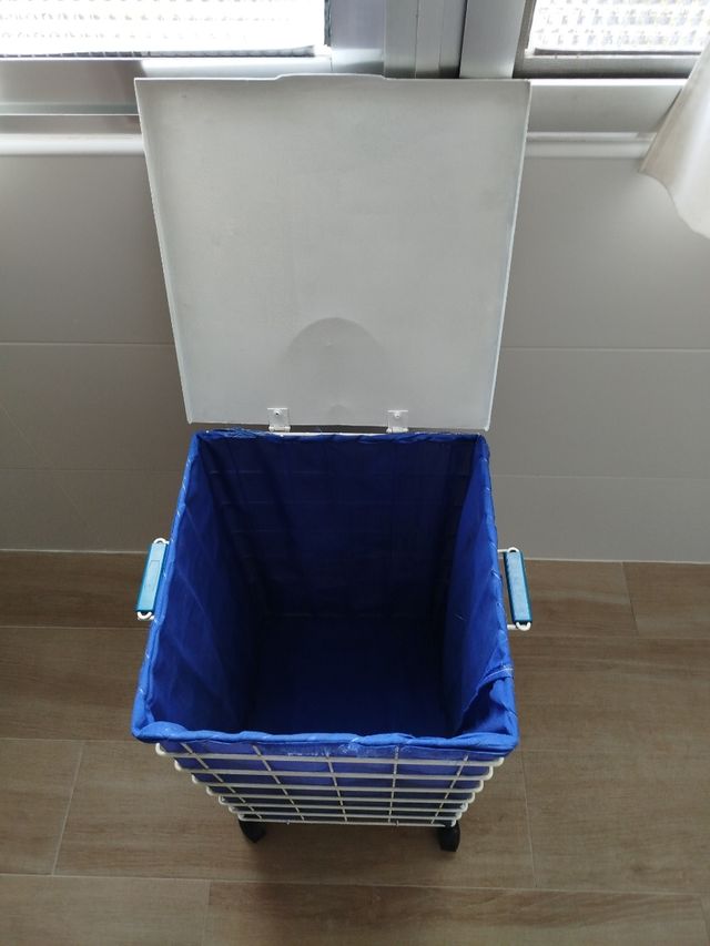 Cesto ropa - azul y blanco