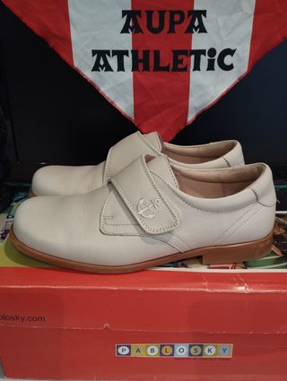 Zapatos Pablosky comunión niño 36 beige