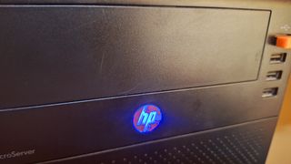 HP ProLiant MicroServers HSTNS-5151(solo queda 1)