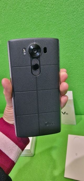 LG V10 32GB 4GB RAM Smartphone 0048E