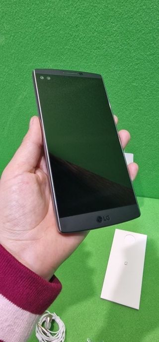 LG V10 32GB 4GB RAM Smartphone 0048E
